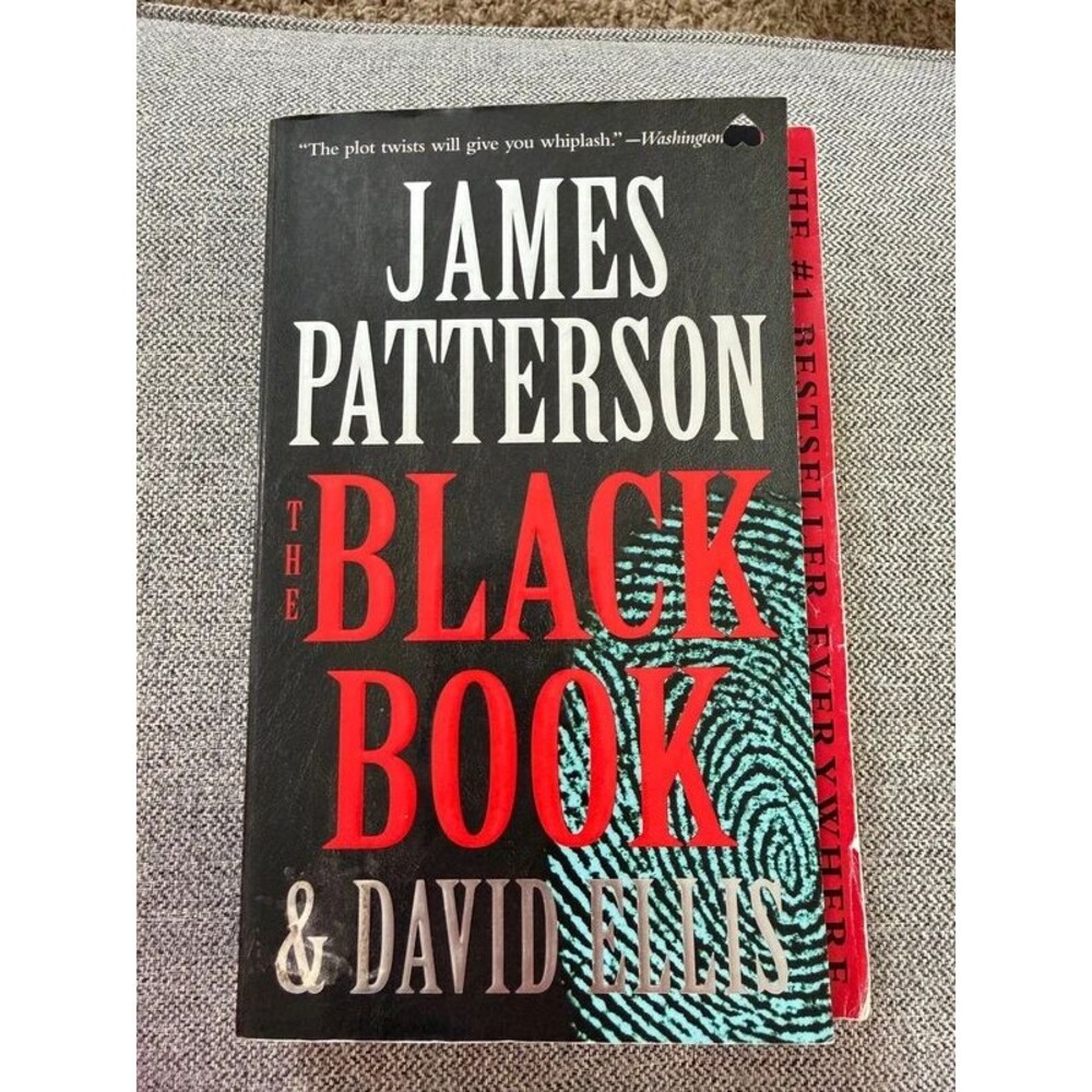 (•◡•)/ 📖  The Black Book James Patterson David Ellis Paperback Billy Harney